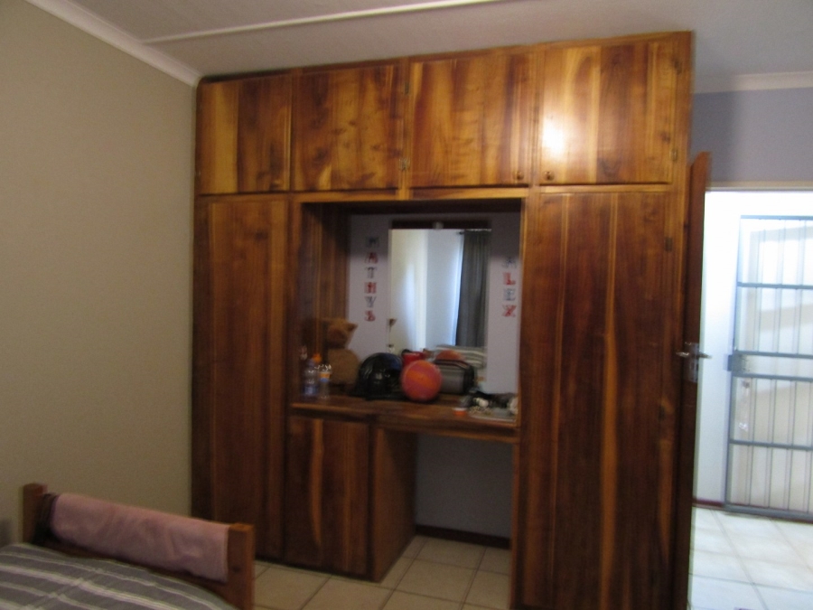 Commercial Property for Sale in Hankey Eastern Cape